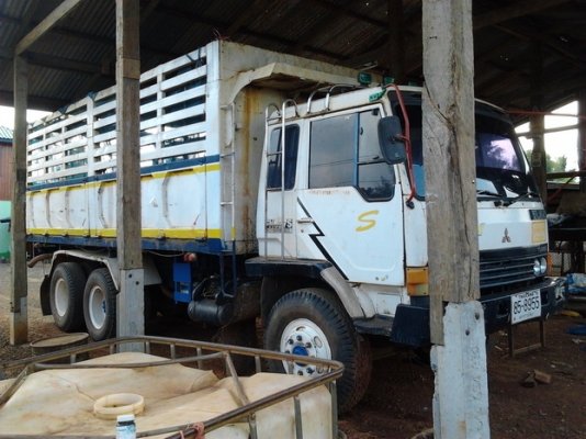 MITSUBISHI FUSO FN527 TURBO - 220 HP TF 0738 สิบล้อดั๊มพ์ 2 เพลา เบรคใหญ่แล้ว มีระบบลากพ่วง กระบะดั๊มพ์เหล็ก 12 ตันคอกสูงเกษรสภาพสวย เครื่อง TURBO แรงดีแห้งดีไม่มีเยิ้ม ภายในเก๋งอุปกรณ์ครบ แอร์เย็น พวงมาลัยเพาเวอร์ เบรคทริ๊ปฟี้ ช่วงล่างคัชซีดีไม่บวม ยางสภ MITSUBISHI FUSO FN527 TURBO - 220 HP TF 0738 สิบล้อดั๊มพ์ 2 เพลา เบรคใหญ่แล้ว มีระบบลากพ่วง กระบะดั๊มพ์เหล็ก 12 ตันคอกสูงเกษรสภาพสวย เครื่อง TURBO แรงดีแห้งดีไม่มีเยิ้ม ภายในเก๋งอุปกรณ์ครบ แอร์เย็น พวงมาลัยเพาเวอร์ เบรคทริ๊ปฟี้ ช่วงล่างคัชซีดีไม่บวม ยางสภ
