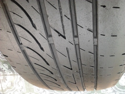 ขายยาง195/60/15 ปี 10/2เส้น+ปี11/2เส้น BRIDESTON TURANZA GR 90     1  ชุด