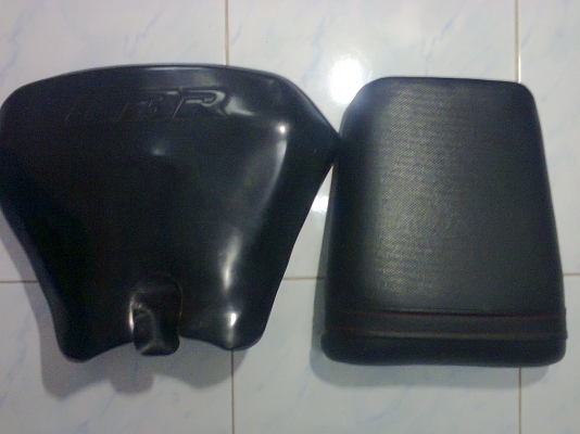 ขายแฟริ่ง CBR400 ปี 89  แฟริ่งเดิมๆ  พร้อมจัดส่งฟรีๆๆ