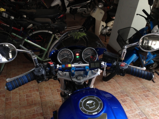 ขาย คับ CB400Four ทะเบียน ร้อนเงินจะไปขี่รถยนต์คับ ด่วนๆๆเลยคับ ขาย 130000