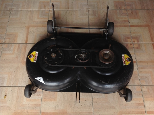 ใบรถตัดหญ้า ใบรถตัดหญ้า