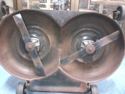 ใบรถตัดหญ้า ใบรถตัดหญ้า