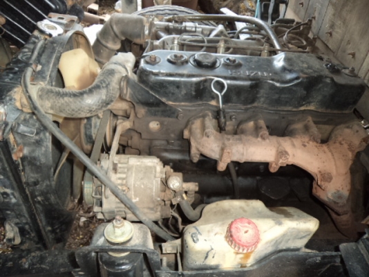 ขายรถอีซูซุ4ล้อกลาง เครื่อง100แรงฝาดำ พวงมาลัยเพาเวอร์ สภาพสวยๆพร้อมใช้งานคับ