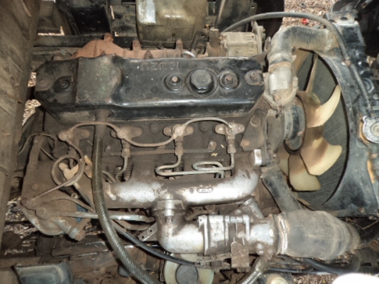 ขายรถอีซูซุ4ล้อกลาง เครื่อง100แรงฝาดำ พวงมาลัยเพาเวอร์ สภาพสวยๆพร้อมใช้งานคับ