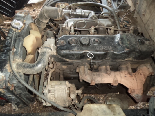 ขายรถอีซูซุ4ล้อกลาง เครื่อง100แรงฝาดำ พวงมาลัยเพาเวอร์ สภาพสวยๆพร้อมใช้งานคับ