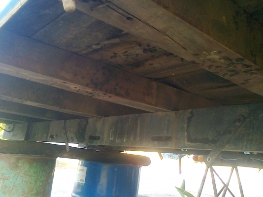 กระบะคาร์โก้คอกเหล็ก 6 ล้อ ยาว 5 เมตร