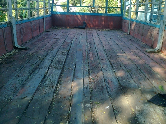 กระบะคาร์โก้คอกเหล็ก 6 ล้อ ยาว 5 เมตร