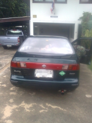 ขายรถนิสสันซาลูน ปี95