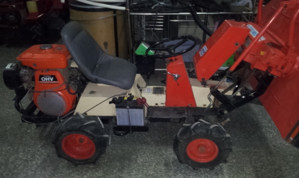 มี  2  คัน ขายถูก รถตัดหญ้านั่งขับมือสองจากญี่ปุ่น สภาพสวยSATO-SRM1200-D tel 0812746170