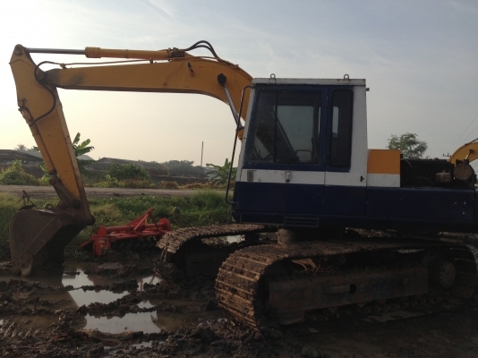 pc 100L รุ่น 3 สภาพพร้อมใช้งาน