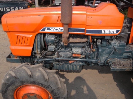 คูโบต้า L3001 DT 4 WD 2 เพลา รถไร่...สภาพดีมากๆครับ