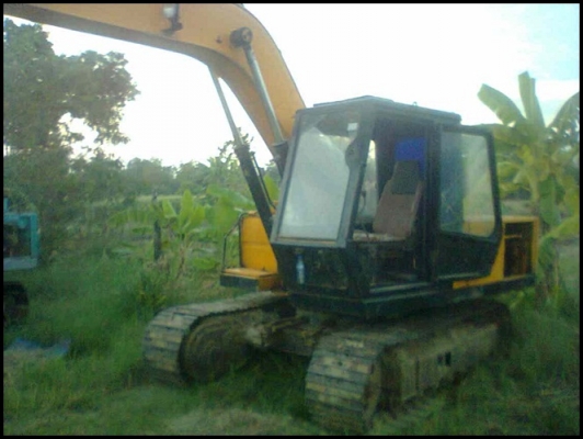 แพ็คคู่อีซูซุร๊อคกี้ 195 ดั้ม พร้อม แมคโคร