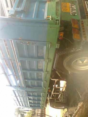 ต้องการขายรถสิบล้อ HINO 3 เอ็ม 2 เพลาดั้ม แม่+ลูก