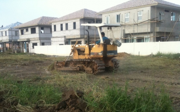 ขายรถแทรกเตอร์ KOMATSU D21P-6 ตีนเป็ด สภาพดี ราคาถูก