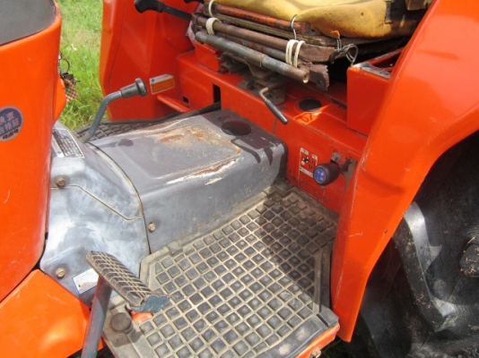 ขายด่วน รถ Kubota L1-345DT Turbo  ดันหน้า+ผาน Hui 6x22"