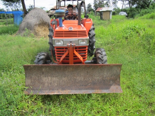 ขายด่วน รถ Kubota L1-345DT Turbo  ดันหน้า+ผาน Hui 6x22"