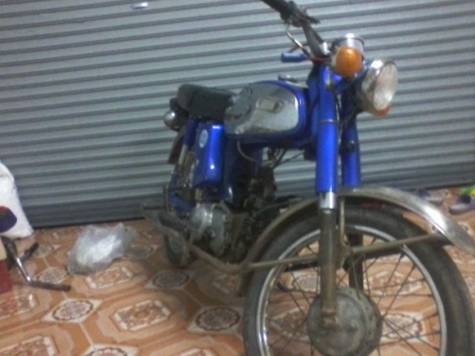 punk1994classicขายรถถูกๆซักคันYAMAHA YL2วางเครื่องSMASHมีเล่มทะเบียนโอนรถสพาดดีขี่ได้เครื่องพึ่งทำมาแรงๆๆขอเปิดราคาที่11000บาทรถอยู่ชลบุรีสนใจลดราคาได้ไม่มีปัญหาเรื่องราคาขอแค่โทรมา 087-5046004