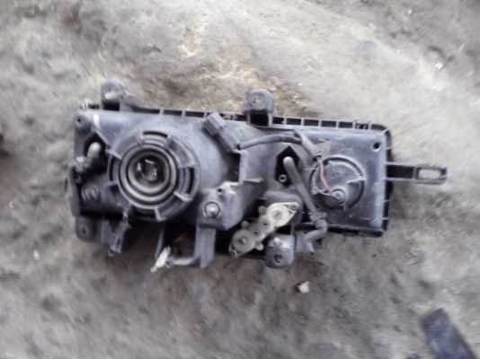 ไฟหน้า ISUZU ELF ตาหวาน