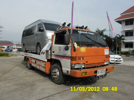 ไฟหน้า ISUZU ELF ตาหวาน