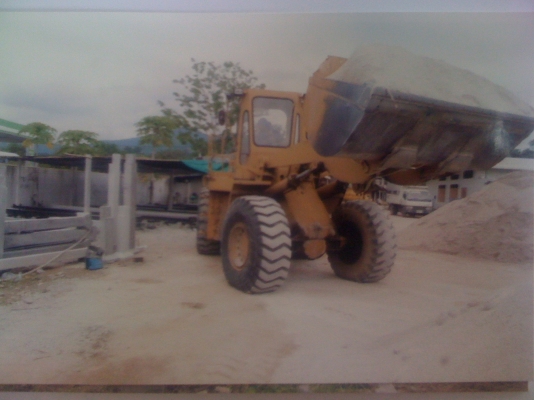 ขายรถตักด่วน !