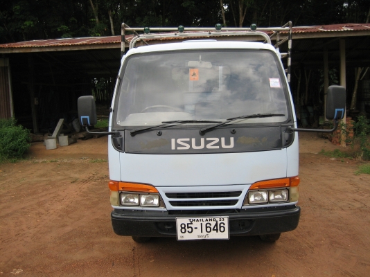 ขาย isuzu nkr 110 แรง หัวการ์ตูน