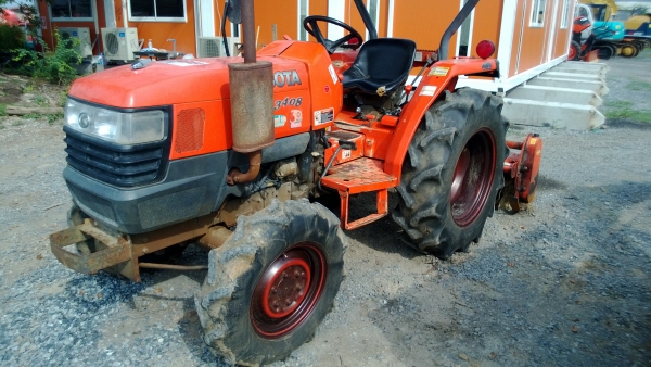 มาแล้ว KUBOTA L3408 + โรตารีตราช้าง พร้อมติดใบมีดดันดินหน้าใหม่ สยามแทรกเตอร์ และผาน 6 ตราช้าง เอาไปเลย มาแล้ว KUBOTA L3408 + โรตารีตราช้าง พร้อมติดใบมีดดันดินหน้าใหม่ สยามแทรกเตอร์ และผาน 6 ตราช้าง เอาไปเลย