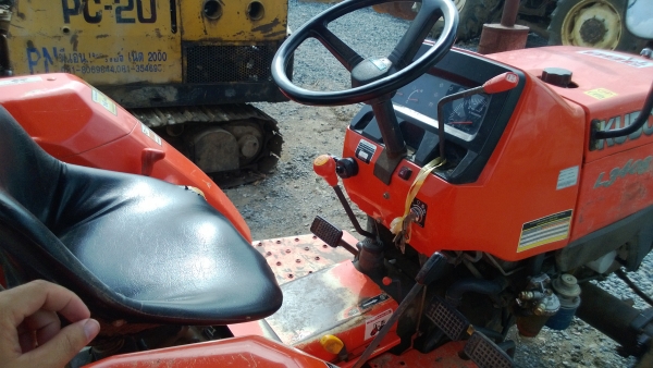มาแล้ว KUBOTA L3408 + โรตารีตราช้าง พร้อมติดใบมีดดันดินหน้าใหม่ สยามแทรกเตอร์ และผาน 6 ตราช้าง เอาไปเลย มาแล้ว KUBOTA L3408 + โรตารีตราช้าง พร้อมติดใบมีดดันดินหน้าใหม่ สยามแทรกเตอร์ และผาน 6 ตราช้าง เอาไปเลย