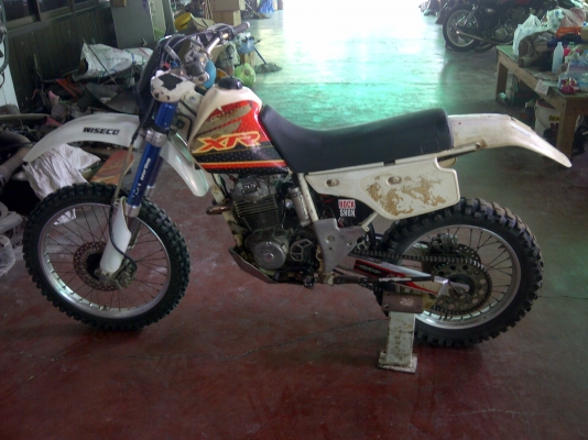 ขาย xr250r ปี1991 ตัวแข่ง ถังพลาสติก ขาย xr250r ปี1991 ตัวแข่ง ถังพลาสติก