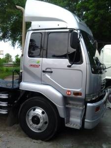 หัวลาก  NISSAN  320 แรง   ปี 52