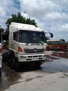 หัวลาก HINO  330  แรง  ปี  52