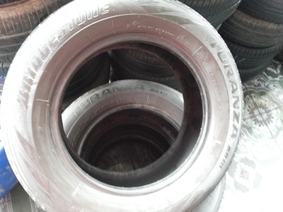 ขายยาง195/65/15  4 ชุด185/60/15  1  ชุด รวม5ชุด 4000 เหมาหมด