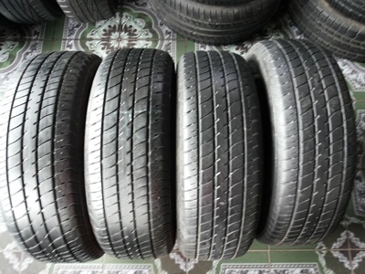 ขายยาง195/65/15  4 ชุด185/60/15  1  ชุด รวม5ชุด 4000 เหมาหมด