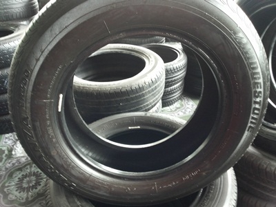 ขายยาง195/65/15  4 ชุด185/60/15  1  ชุด รวม5ชุด 4000 เหมาหมด