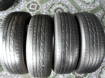 ขายยาง195/65/15  4 ชุด185/60/15  1  ชุด รวม5ชุด 4000 เหมาหมด