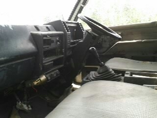 หกล้อ ISUZU NPR120แรง ฝาขาว รถห้างแท้ เปลียนหัวใหม่ ยาว5 เมตร {หัวคัชซี} เอาไปต่อดั้ม หรือ ใส่ตู้แห้ง สวยเลยครับ สภาพสวย พวงมาลัยเพาเวอร์ แอร์ เอกสารชุดโอนพร้อม