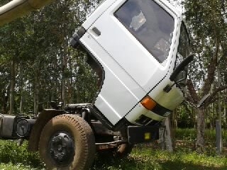 หกล้อ ISUZU NPR120แรง ฝาขาว รถห้างแท้ เปลียนหัวใหม่ ยาว5 เมตร {หัวคัชซี} เอาไปต่อดั้ม หรือ ใส่ตู้แห้ง สวยเลยครับ สภาพสวย พวงมาลัยเพาเวอร์ แอร์ เอกสารชุดโอนพร้อม