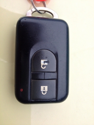 ขายหรือแลก NISSAN Cube สีครีม อินวอยร์ เอกสารครบ โทร 0897613595 (เบียร์) ขายหรือแลก NISSAN Cube สีครีม อินวอยร์ เอกสารครบ โทร 0897613595 (เบียร์)