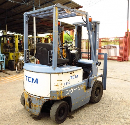 รถยกไฟฟ้า แบบนั่งขับขนาด 1.5 ตัน เสาสูง 3 เมตร TCM FB15H5 รถยกไฟฟ้า แบบนั่งขับขนาด 1.5 ตัน เสาสูง 3 เมตร TCM FB15H5
