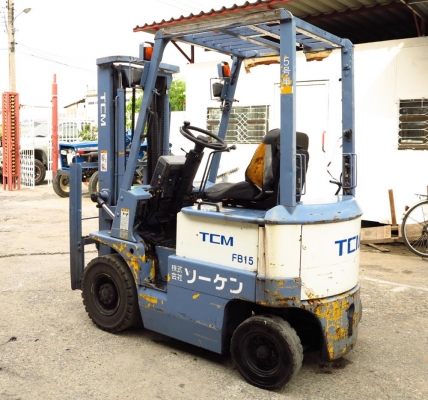 รถยกไฟฟ้า แบบนั่งขับขนาด 1.5 ตัน เสาสูง 3 เมตร TCM FB15H5 รถยกไฟฟ้า แบบนั่งขับขนาด 1.5 ตัน เสาสูง 3 เมตร TCM FB15H5