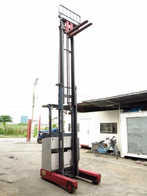 รถยกไฟฟ้า แบบยืนขับ ขนาด 1.3 เสาสูง 4.5 เมตร Nichiyu FBRMA13-70-450