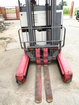 รถยกไฟฟ้า แบบยืนขับ ขนาด 1.3 เสาสูง 4.5 เมตร Nichiyu FBRMA13-70-450