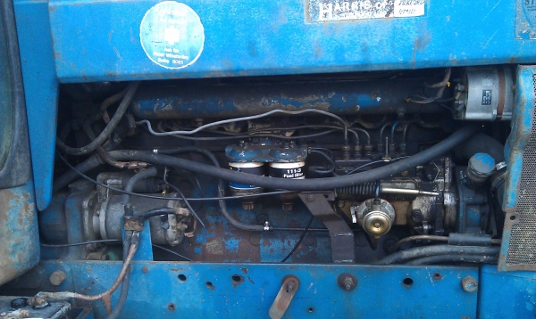 ขายรถไถFORDใช้งานได้ถูกๆ