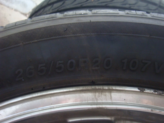 ขายยาง Tracmax  ขนาด 265/50/20 ปี 12