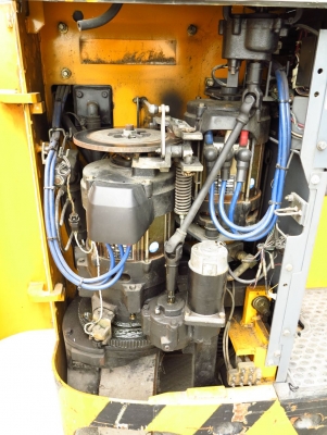 รถยกไฟฟ้า แบบยืนขับ ขนาด 2 ตัน เสาสูง 4 เมตร Nichiyu FBRA20-H70B-450