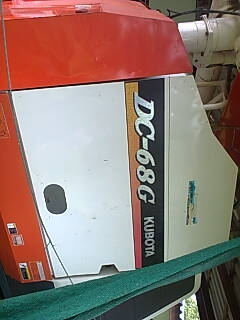 รถเกี่ยวคูโต้า DC-68G รถใช้งานได้เลย 900 ชั่วโมง ต้องการขาย พร้อมใช้งาน  ราคาต่อรองได้