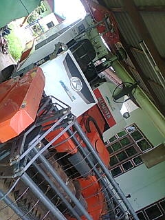 รถเกี่ยวคูโต้า DC-68G รถใช้งานได้เลย 900 ชั่วโมง ต้องการขาย พร้อมใช้งาน  ราคาต่อรองได้