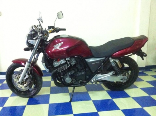 ขายCB400ปี97Ver.Sของแต่งเต็มคันครับขาย64000อินวอยต่อรองได้