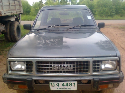ขาย  ISUZU KB 2500 DI เครื่องทอง เครื่องแน่นๆ