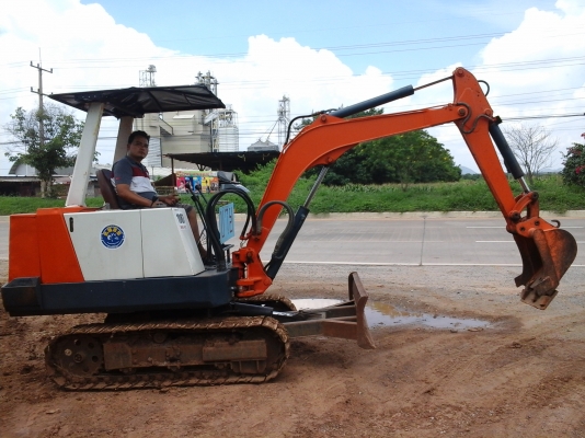 ขายรถขุดเล็กแบคโฮ