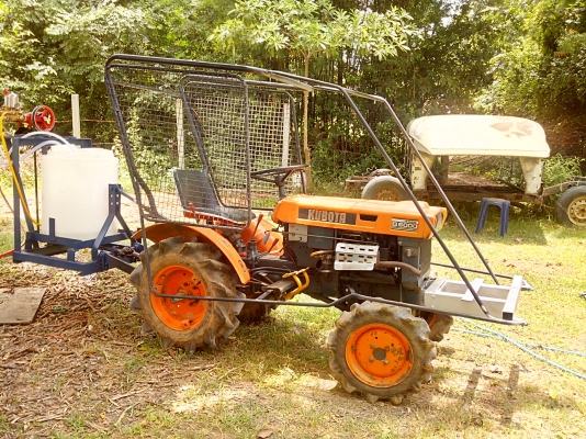 ขายรถไถเล็ก kobota b6000 จากนอก 4wd